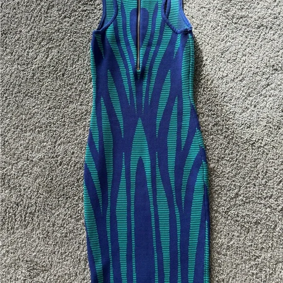 Excellent condition - Picture 2 of 2